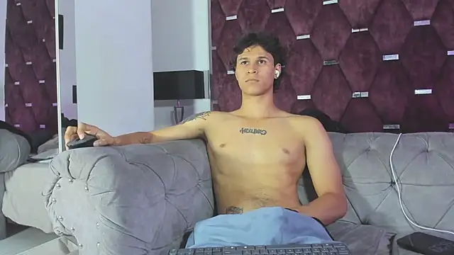 TonyBenedetti Show Webcam