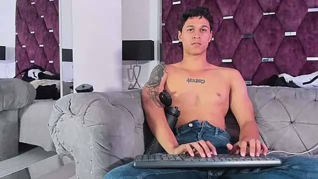 TonyBenedetti Show Webcam