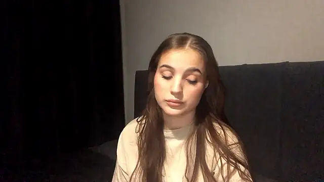 ห้องแชทสดของ LowriseZiziphus