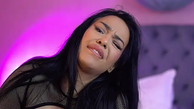 ErinAzzaro Chat XXX live