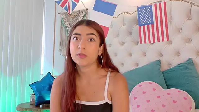 Chat +18 de Sara_funy ao vivo