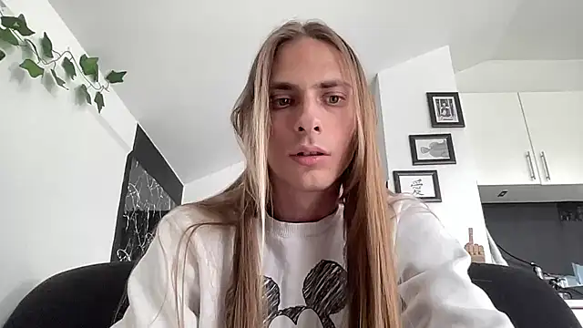 mi_chyort's Webcam Show