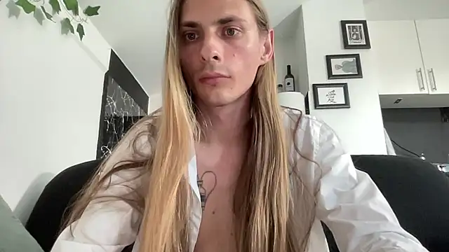 mi_chyortn Webbikameraesitys