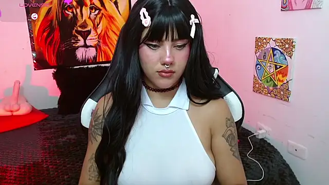 Živý XXX chat Divinejewel69