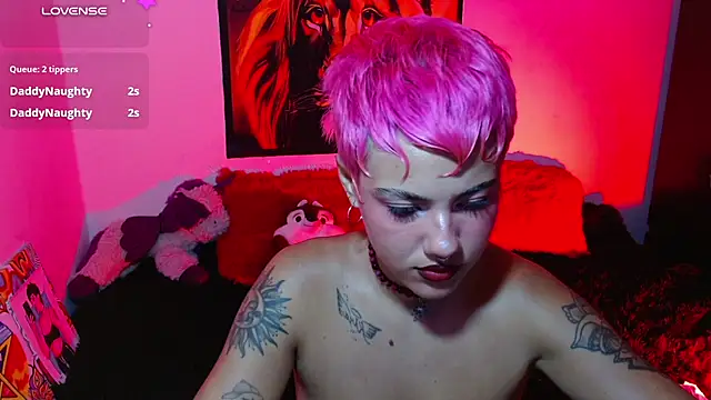 Divinejewel69 Adlı Modelin Canlı XXX Sohbeti