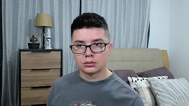 BlackFoXXX69 网络视讯表演