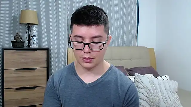 BlackFoXXX69 在線直播表演