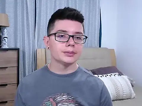 BlackFoXXX69 Шоу с у ебкамера