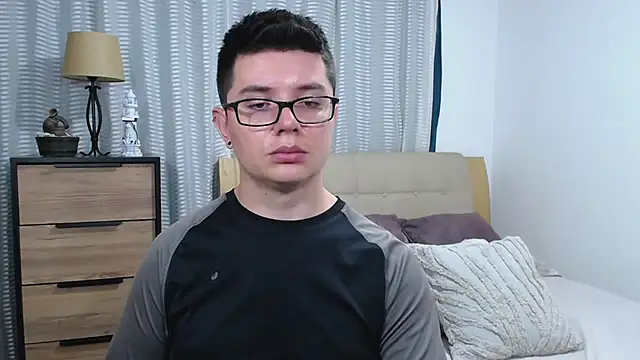 BlackFoXXX69 webkamerás műsora