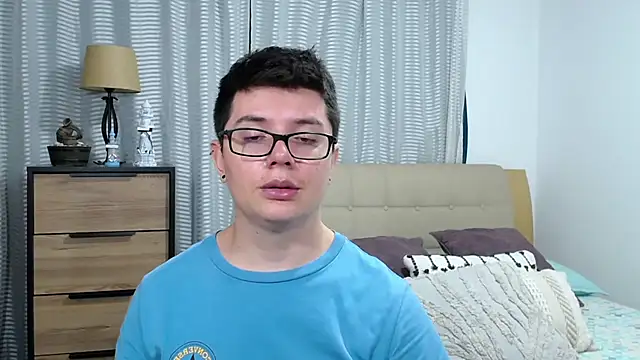 Živý XXX chat BlackFoXXX69
