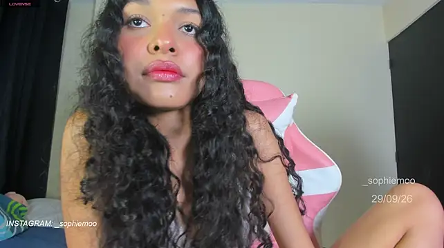 Sophiemoo_'s Live XXX Chat