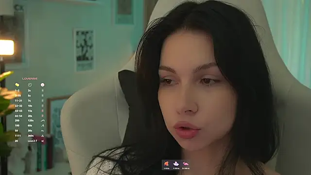 Akaruiiii: онлайн-секс-чат
