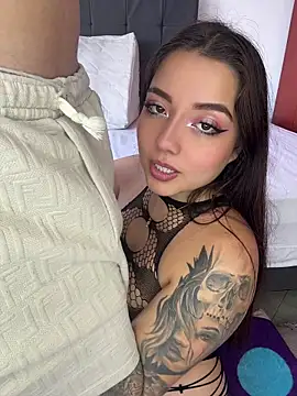 Chat XXX en directo de sarah_and_taylor