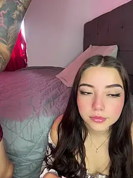 دردشة sarah_and_taylor الجنسية المباشرة