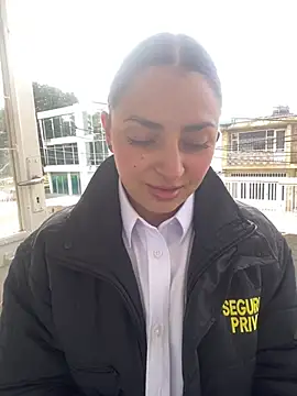 Show de ArianaDominguezPink_ na webcam