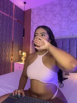 Chat +18 de SofiiCruz ao vivo
