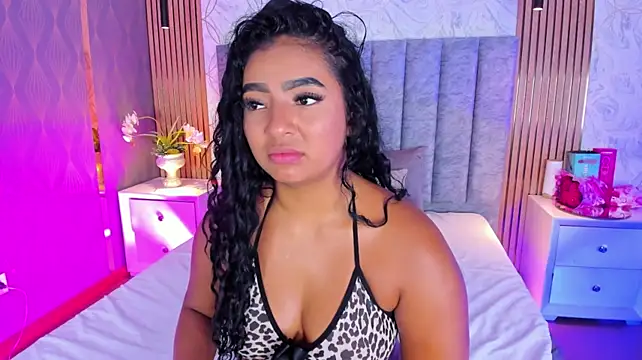 Chat XXX ao vivo de SofiiCruz