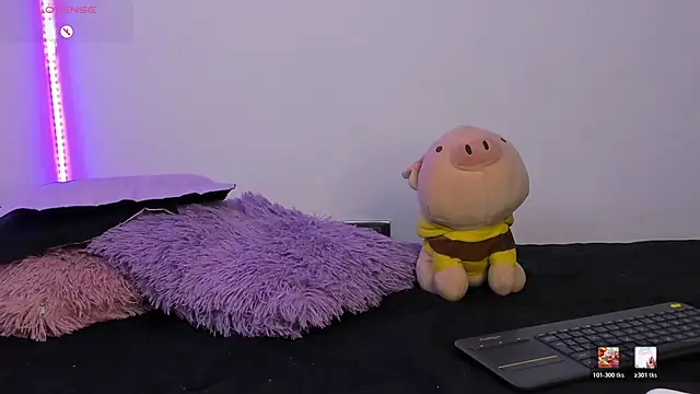kaguya___1 Adlı Modelin Canlı Sohbet Odası