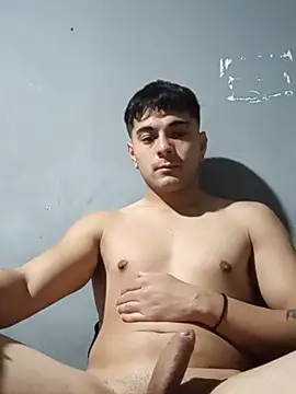 Show modela Facuzk na web-kameri