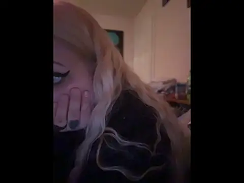 DaddysLakieBabyのライブXXXチャット