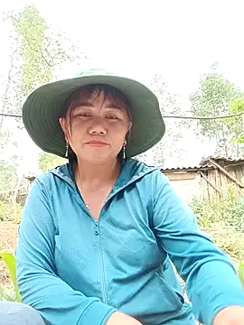 lyly_sexx 网络视讯表演