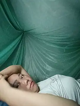 lyly_sexx: δωμάτιο απευθείας συνομιλίας
