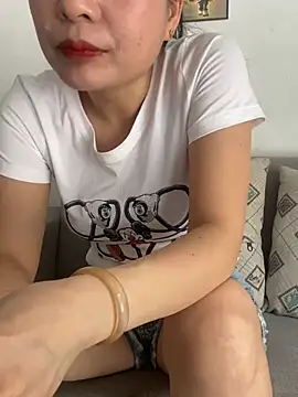 Chat XXX ao vivo de Ivy_Trix2
