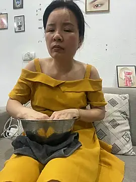 Ivy_Trix2のライブXXXチャット