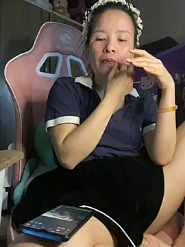 Ivy_Trix2's Live XXX Chat