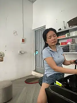 Ivy_Trix2 라이브 XXX 채팅