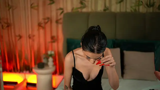צ'אט XXX בשידור חי של ErinEvans