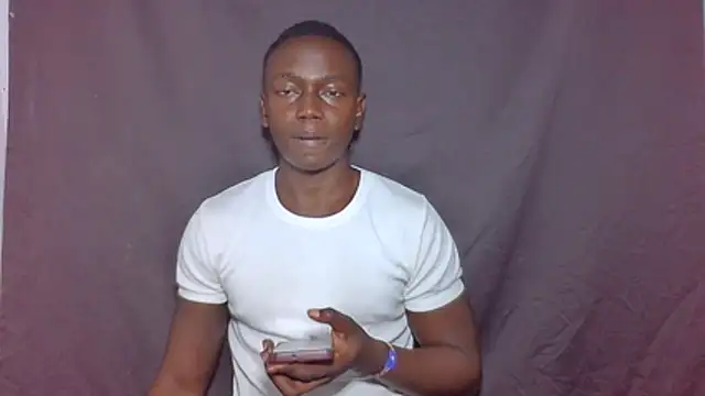 Show modela darkerberryguy na web-kameri