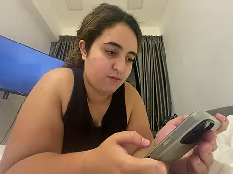 Webkamerová show yassiestar