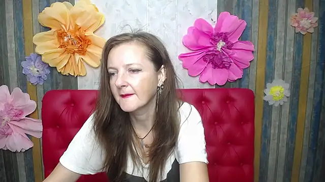 XXX chat uživo modela MeganPirs