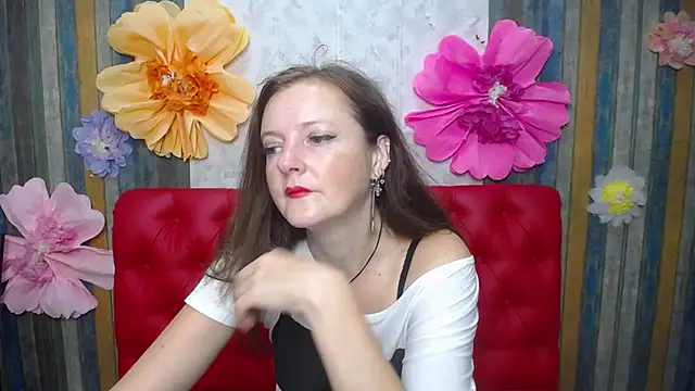 Chat +18 de MeganPirs ao vivo