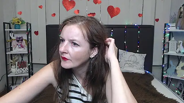 XXX chat uživo modela MeganPirs