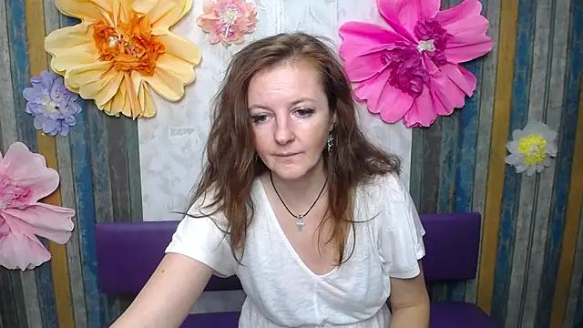 XXX chat uživo modela MeganPirs