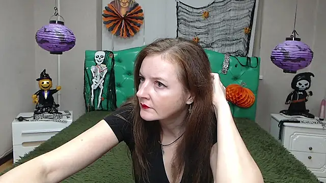 MeganPirs: онлайн-секс-чат
