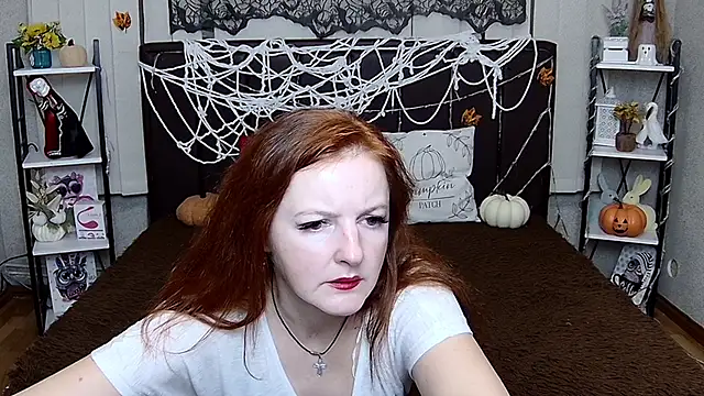 MeganPirsn Webbikameraesitys
