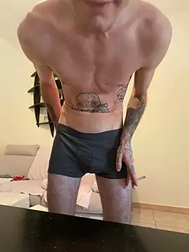 Show modela IamAlexei na web-kameri