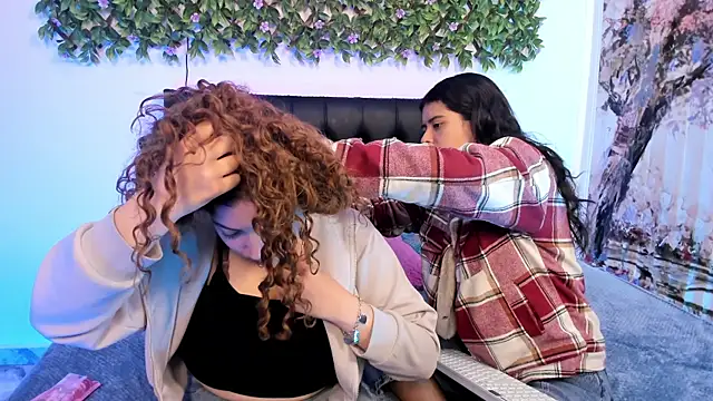 valeria_and_zoe 网络视讯表演