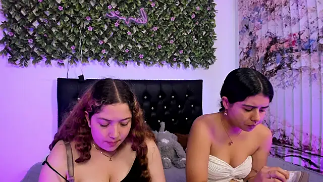valeria_and_zoe Chat XXX in diretta