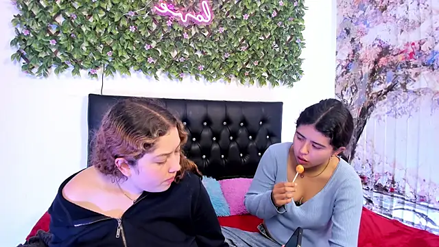 valeria_and_zoe webkamerás műsora