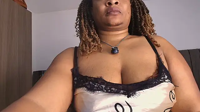 luxy_benet লাইভ XXX চ্যাট