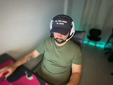 הופעת וובקאם של Zion_draftt
