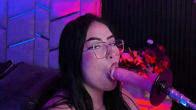 Pertunjukan Kamera Web Emberrvelvet