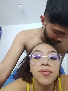ritzabeth_daniel Show Webcam