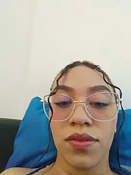 Chat +18 de ritzabeth_daniel ao vivo