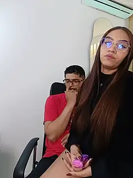 ritzabeth_daniel Show in webcam