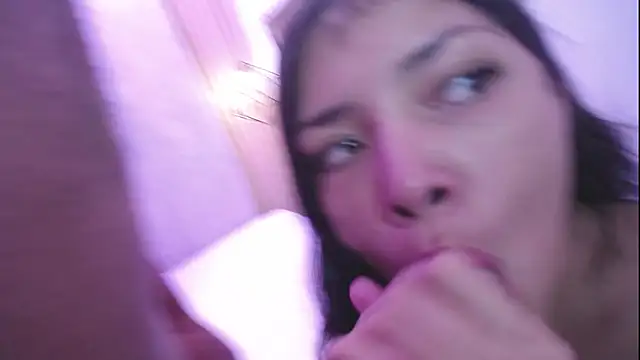 Pertunjukan Kamera Web MiayHero